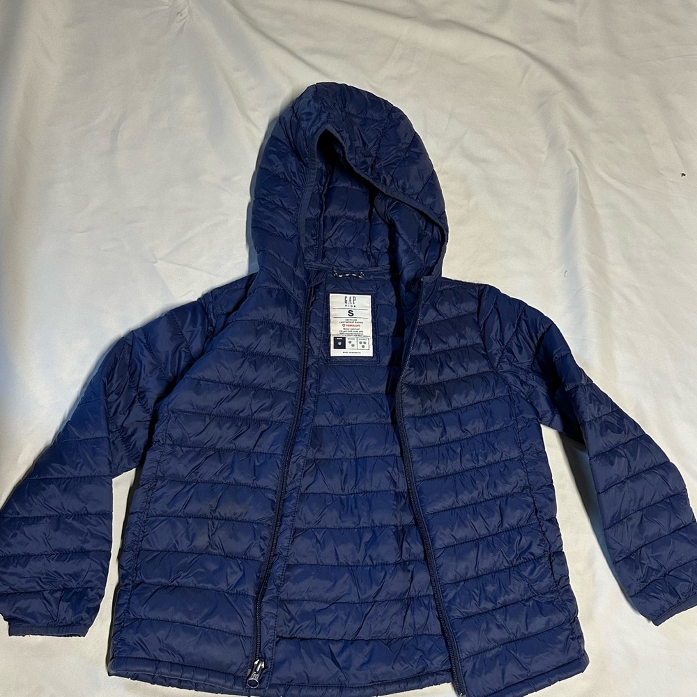 GAP Kids lightweight primaloft puffer jacket